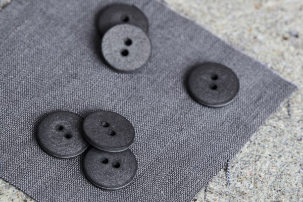 mind the MAKER, Knopf mit zwei Löchern, Knöpfe, Nähzubehör, Curb Cotton Button, grau, calm grey